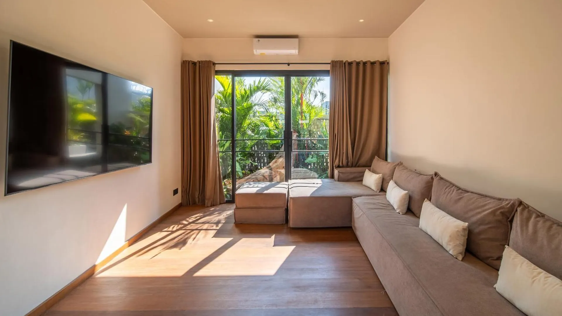 Villa Charleston Umalas Kerobokan